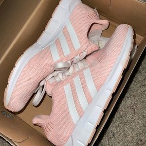 Adidas Swift Run Sneakers